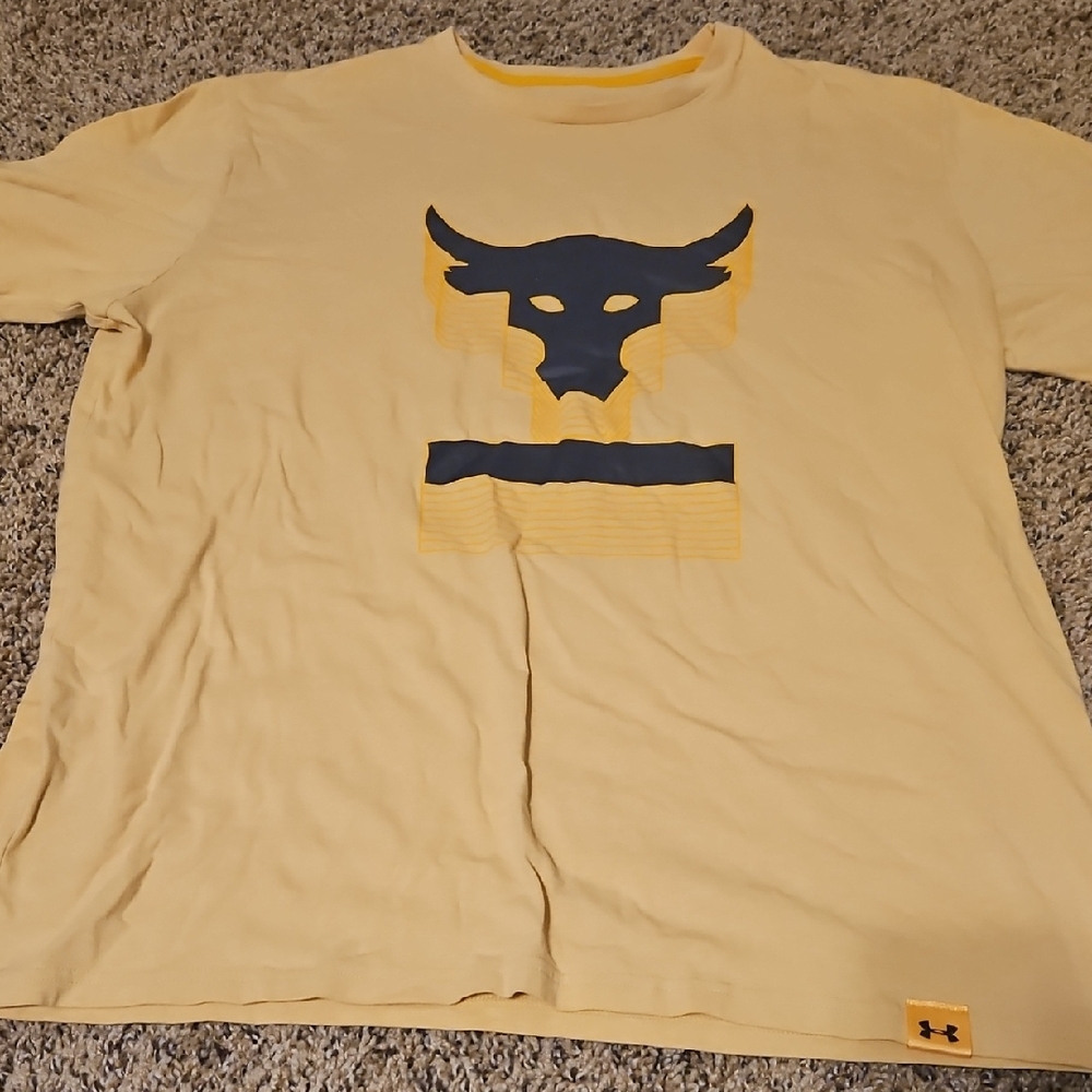 Under Armour Mustard and Navy Graphic Tee